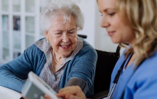 How Memory Care Communities Support Seniors